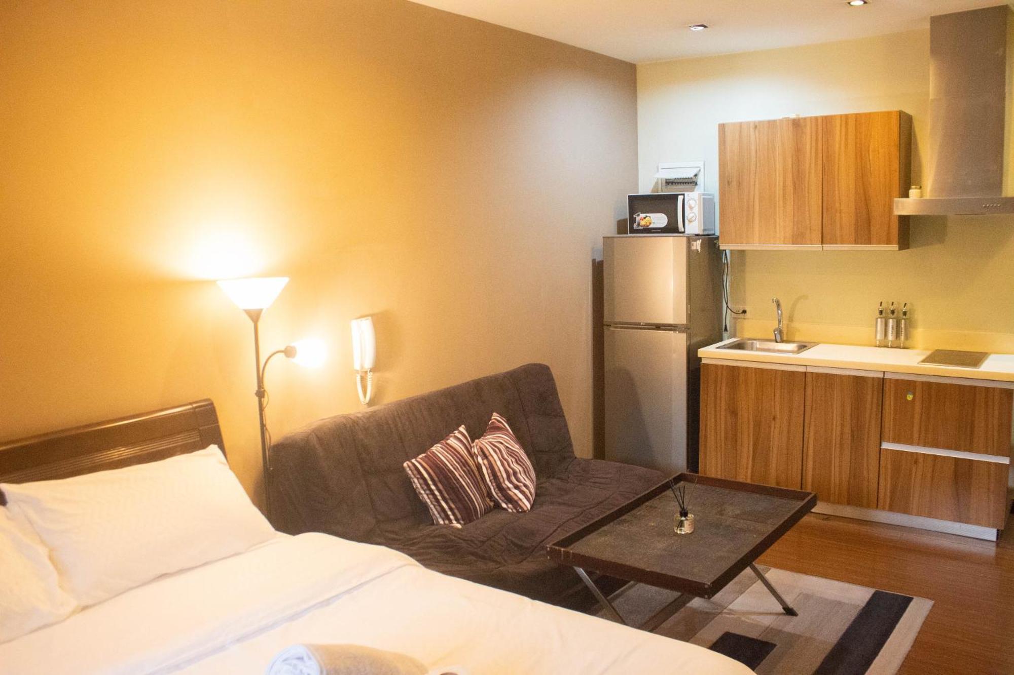 Gramercy Residences Manila Exterior photo