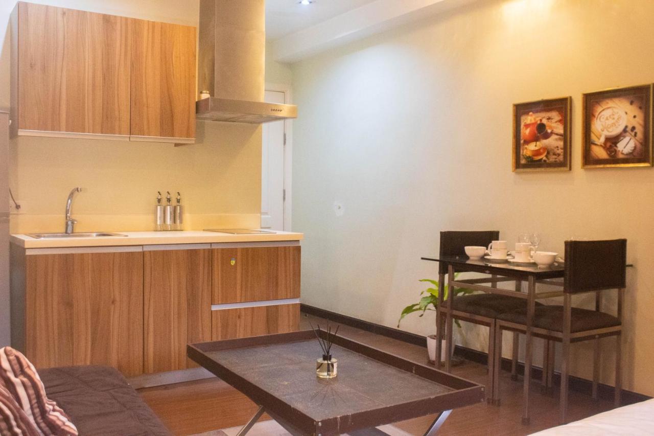 Gramercy Residences Manila Exterior photo