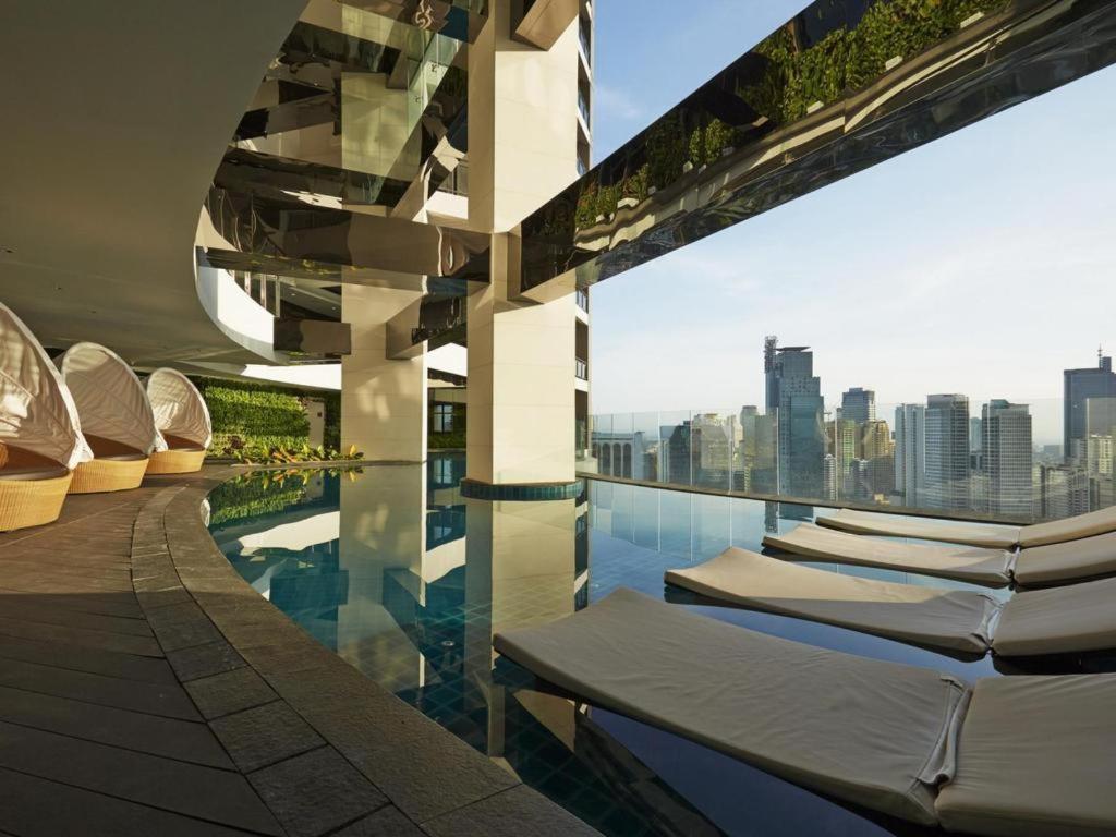 Gramercy Residences Manila Exterior photo